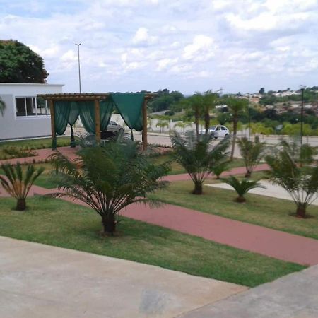 Ap Rose 2 Qt Gc -Goiania Unip Fasan Bc De Olhos Br 153 Lejlighed Eksteriør billede